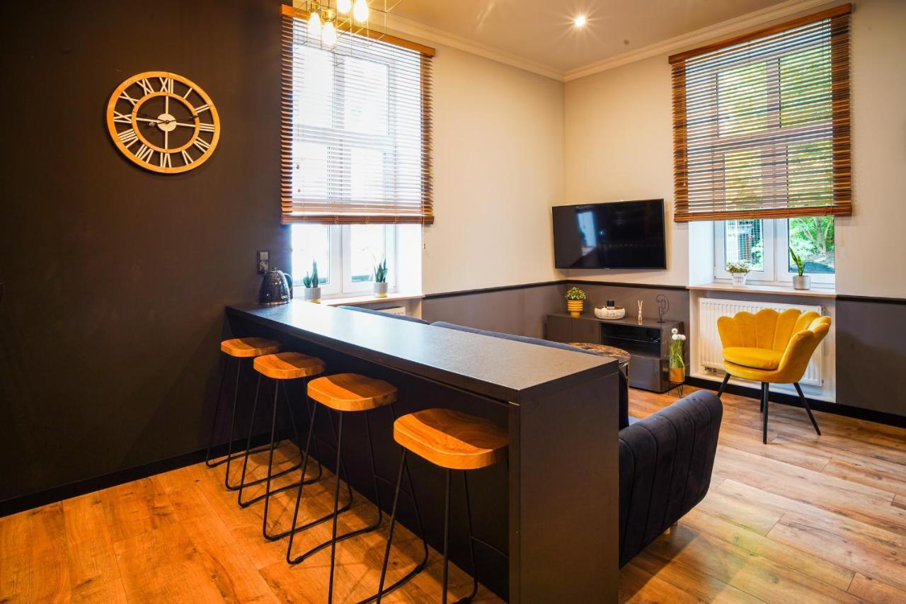 Apartament Z Jacuzzi W Centrum Sanoka Extérieur photo
